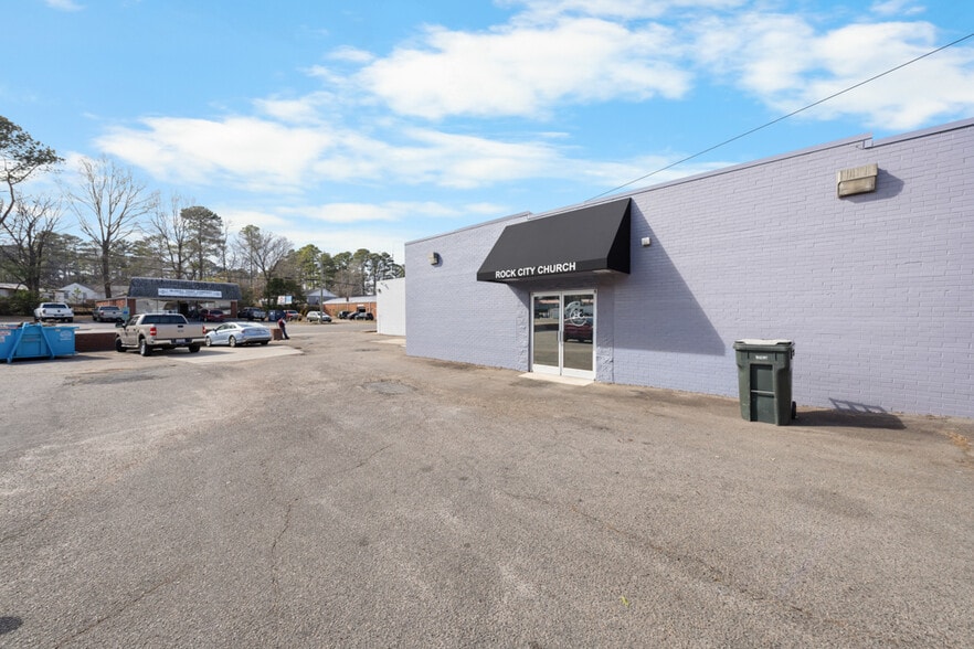 More Photos Of 815 Woodland Ave, Sanford Industrial For Sale