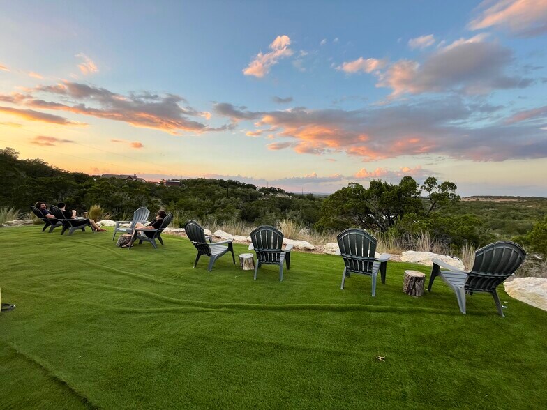 More Photos Of 530 Pioneer Trl, Dripping Springs Specialty For Sale