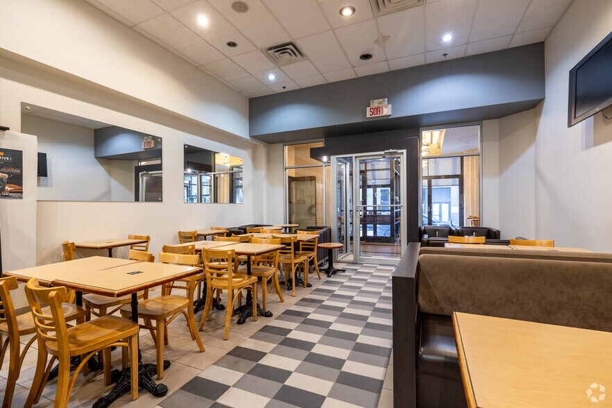 More Photos Of 2050 Rue de Bleury, Montréal Coworking Space