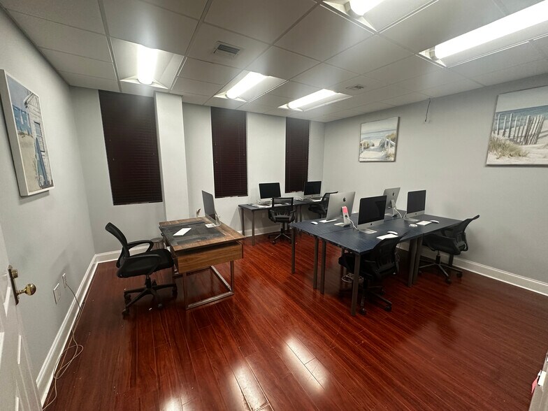 More Photos Of 3800 S Ocean Dr, Hollywood Office For Sale