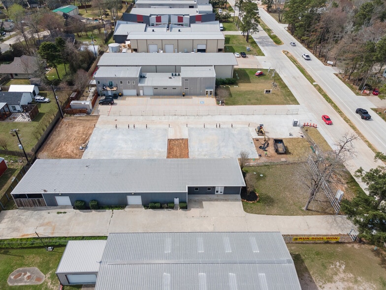 More Photos Of 32219 Tamina Rd, Magnolia Distribution For Lease