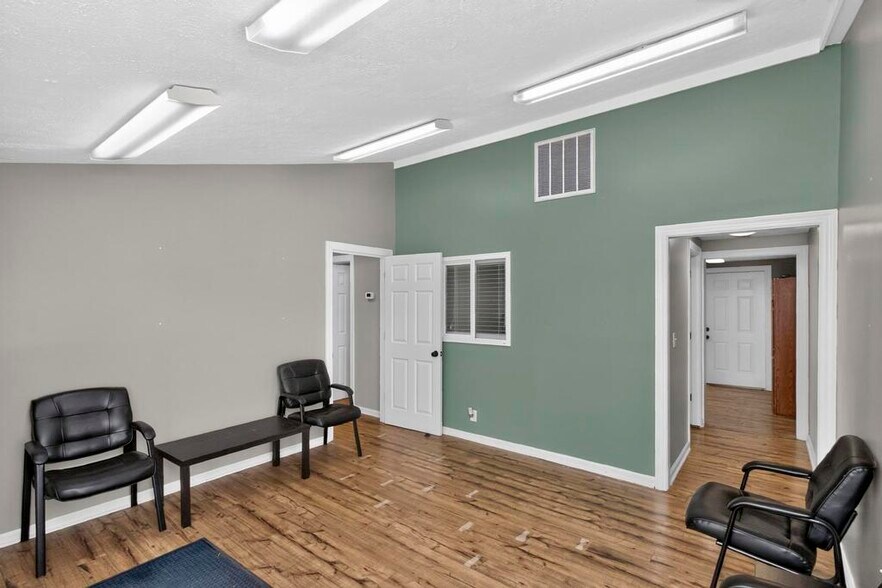 More Photos Of 223 Connell St, Goodlettsville Office For Lease