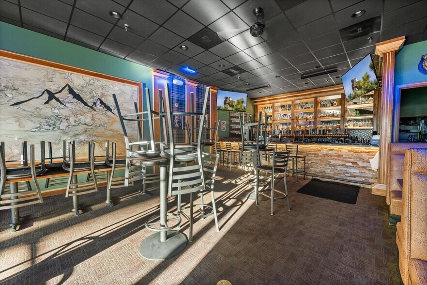 More Photos Of 560 Pine Knot Ave, Big Bear Lake Freestanding For Sale