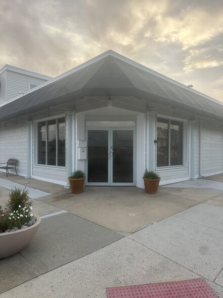 Primary Photo Of 6011 New Jersey Ave, Wildwood Crest Office Residential For Lease