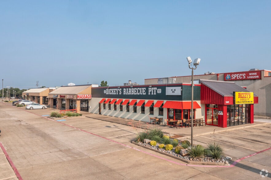 More Photos Of 4010 W 15th St, Plano Unknown For Lease