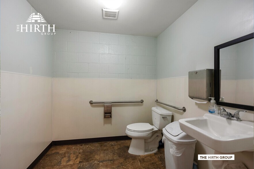 More Photos Of 2319 W Magnolia Blvd, Burbank Office Residential For Sale
