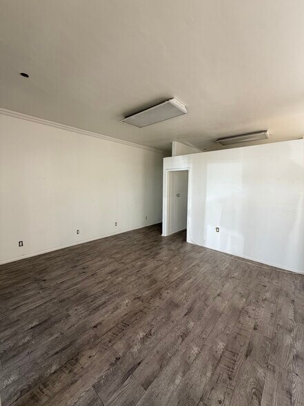 More Photos Of 1315-1317 Westwood Blvd, Los Angeles Office For Lease