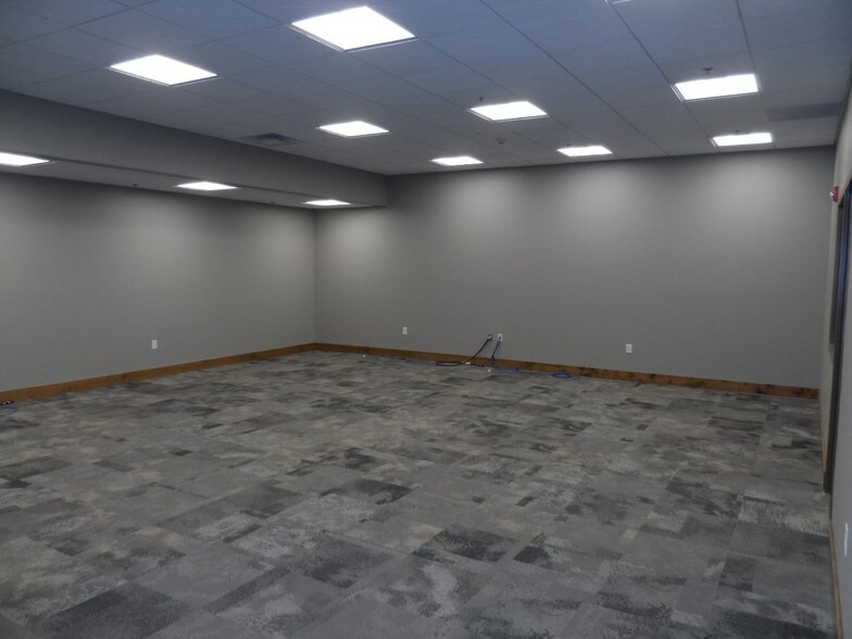 More Photos Of 100 W Broadway Ave, Bismarck Medical For Lease