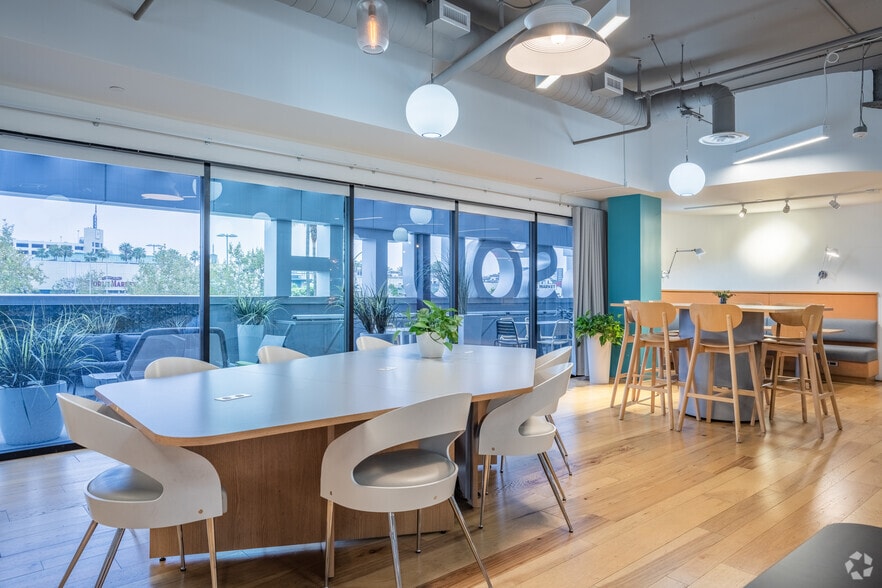 More Photos Of 145 S Fairfax Ave, Los Angeles Coworking Space
