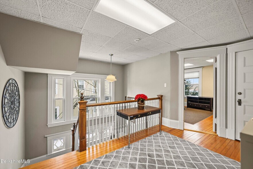 More Photos Of 92 Elm St, Pittsfield Office For Sale