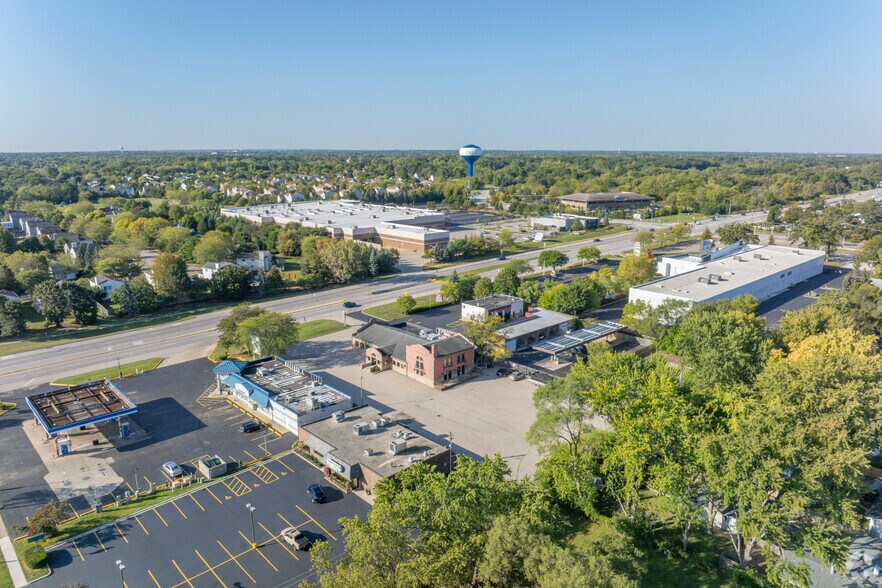 More Photos Of 7680 Grand Ave, Gurnee Restaurant For Sale