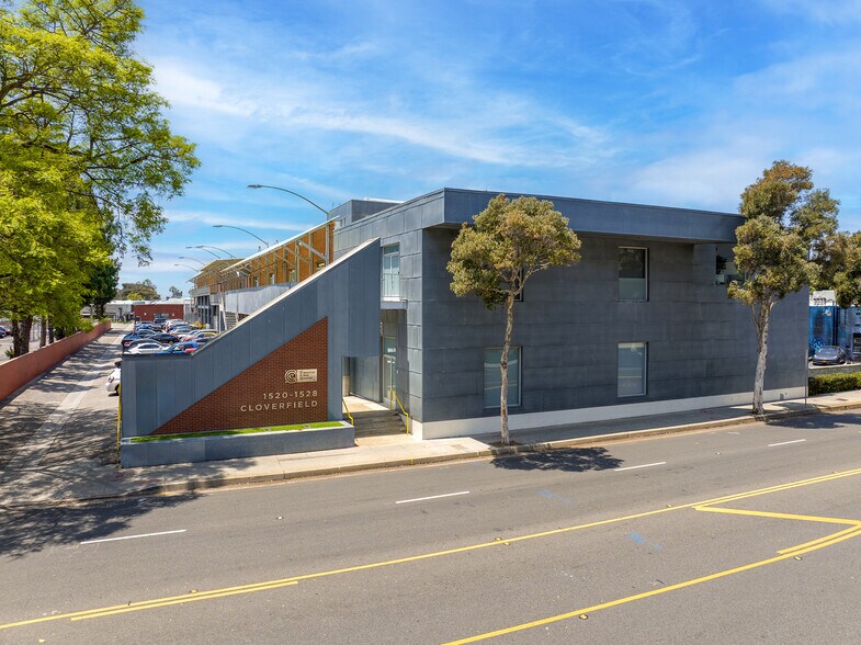 More Photos Of 1524 Cloverfield Blvd, Santa Monica Loft Creative Space For Lease