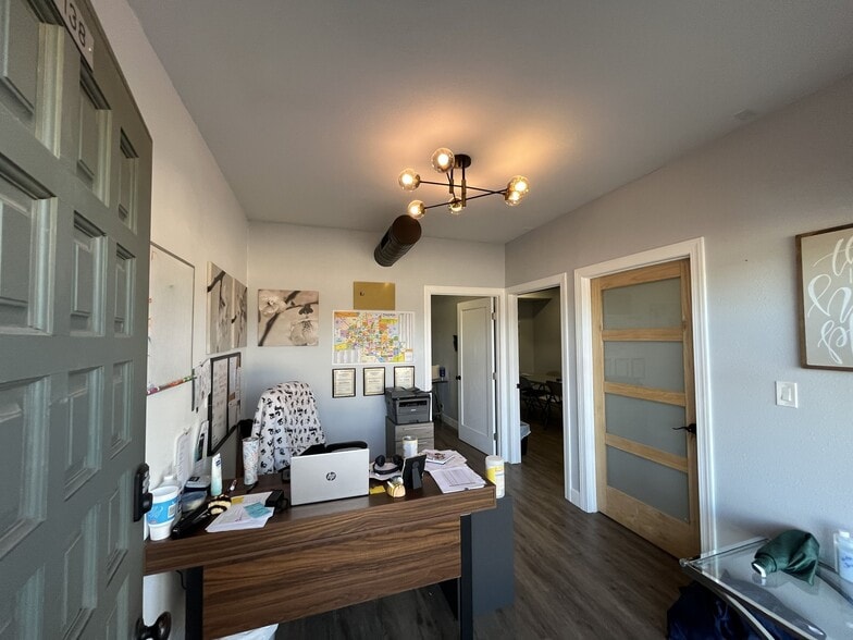 More Photos Of 6730 E McDowell Rd, Scottsdale Office For Sale