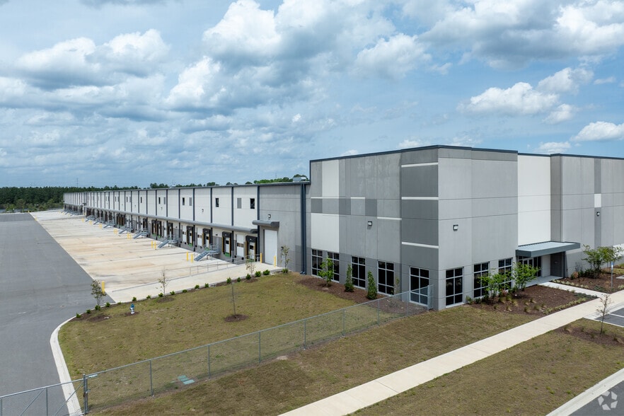 Primary Photo Of 2983 Faye Rd, Jacksonville Warehouse For Lease