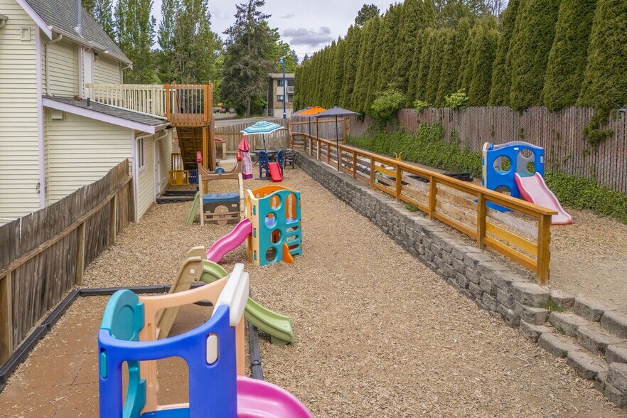 More Photos Of 21616 7th Pl S, Seattle Daycare Center For Sale