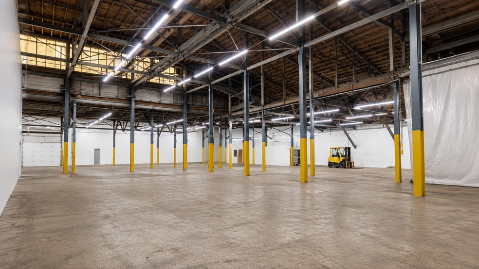 More Photos Of 120 Tolland St, East Hartford Warehouse For Lease