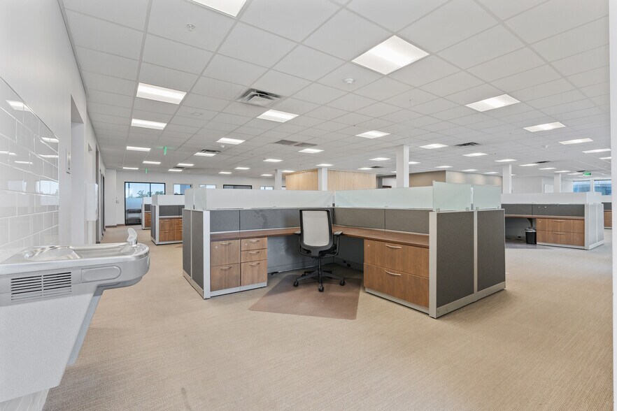 More Photos Of 1403-1405 W 2200 S, Salt Lake City Office For Lease