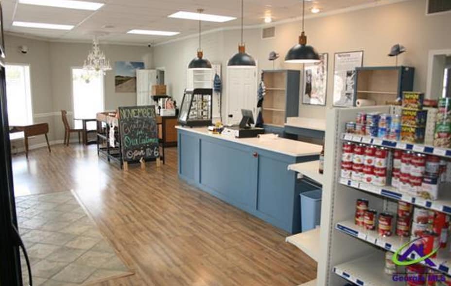 More Photos Of 2802 Hwy 41 S, Elko Storefront Retail Office For Sale