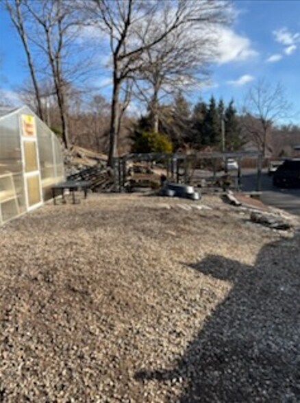 More Photos Of 181 State Route 37, New Fairfield Garden Center For Lease