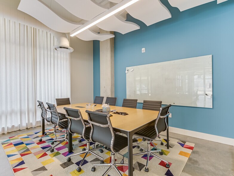 More Photos Of 1800 E 4th St, Austin Apartments For Sale
