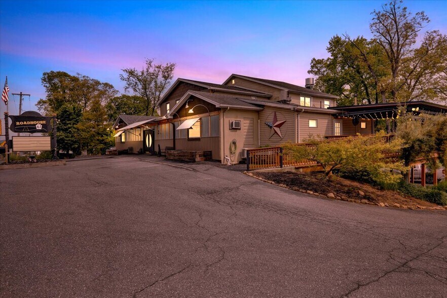 More Photos Of 655 Route 61, Orwigsburg Restaurant For Sale