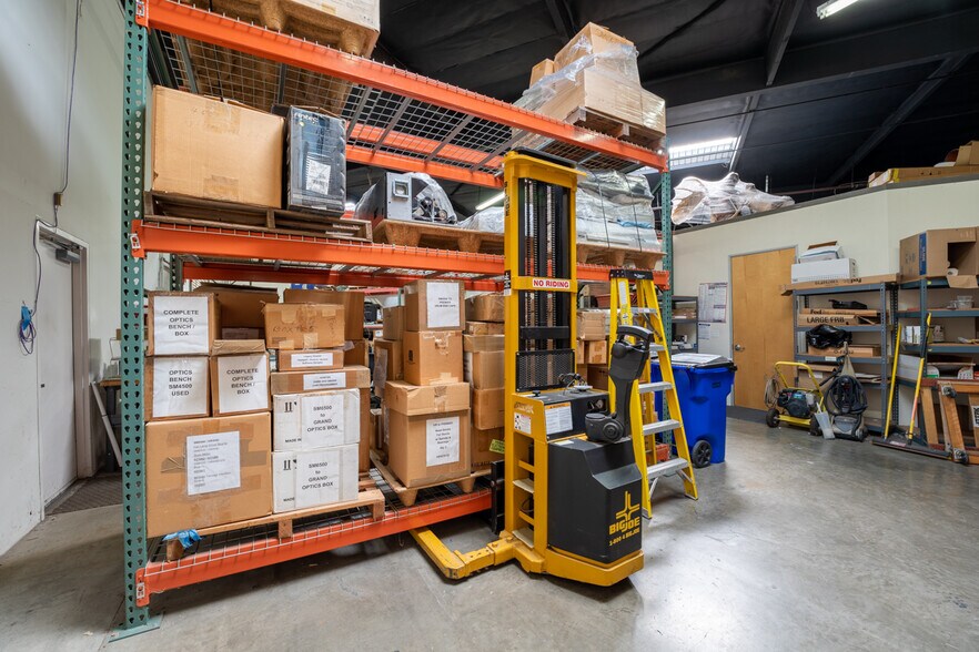 More Photos Of 13765 Alton Pky, Irvine Research And Development For Lease