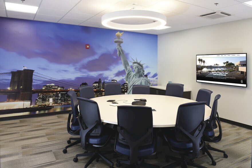 More Photos Of 4201 Corporate Dr, West Des Moines Office For Lease