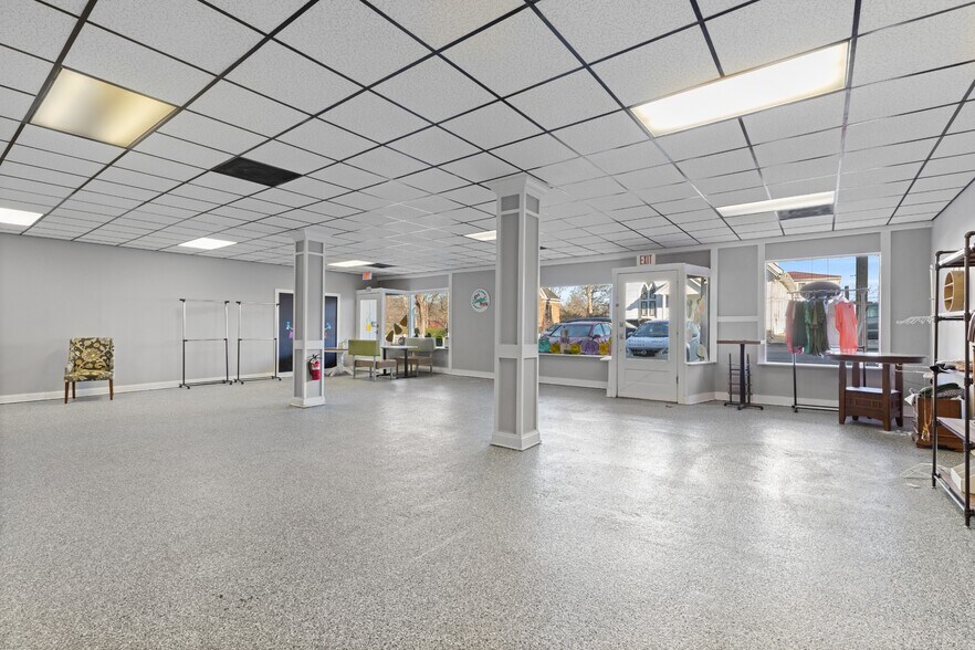 More Photos Of 114 N Church St, Waverly Loft Creative Space For Lease