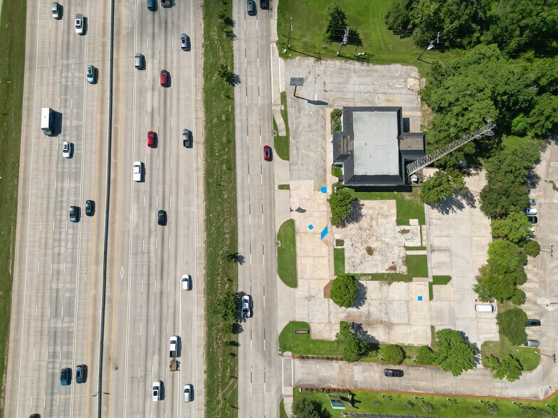 More Photos Of 29811 I-45, The Woodlands Land For Sale
