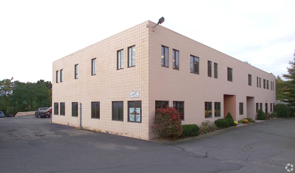 More Photos Of 121 Talcott Rd, West Hartford Office For Sale
