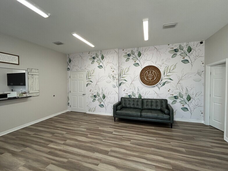 More Photos Of 17718 Hunting Bow Cir, Lutz Medical For Sale