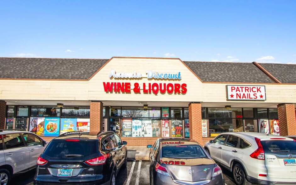 More Photos Of 100 Division St, Ansonia Supermarket For Sale