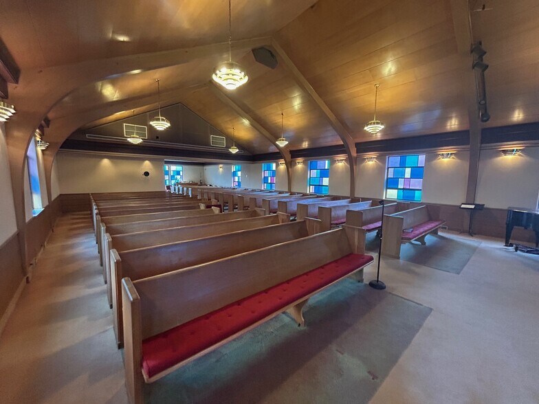 More Photos Of 21 Cromwell Rd, Cincinnati Religious Facility For Sale