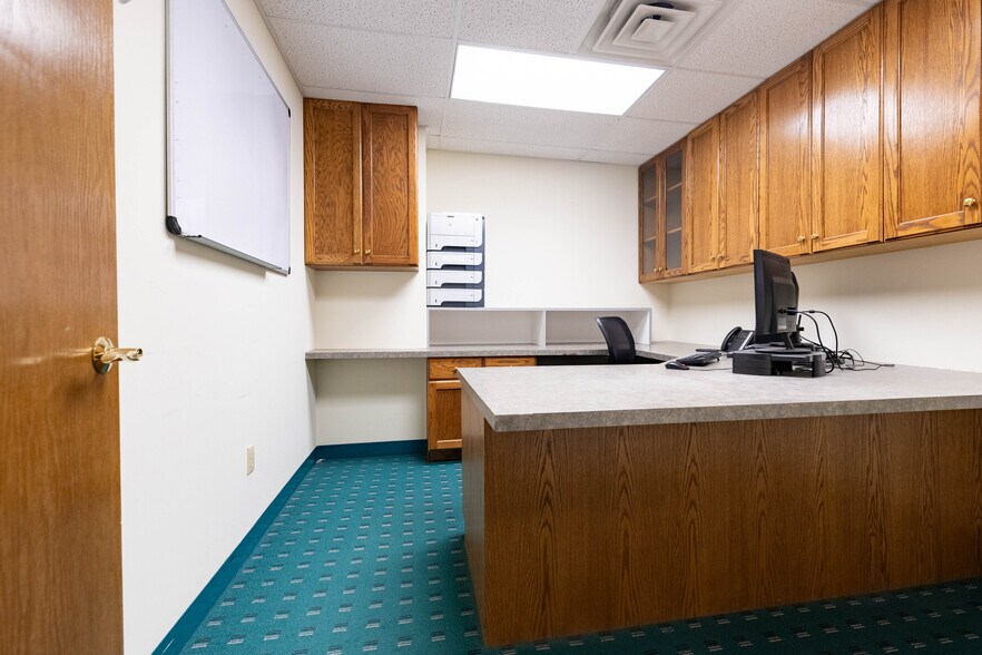 More Photos Of 4132 Elida Rd, Lima Medical For Sale