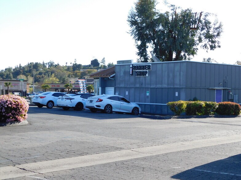 More Photos Of 200 W El Norte Pky, Escondido Unknown For Lease