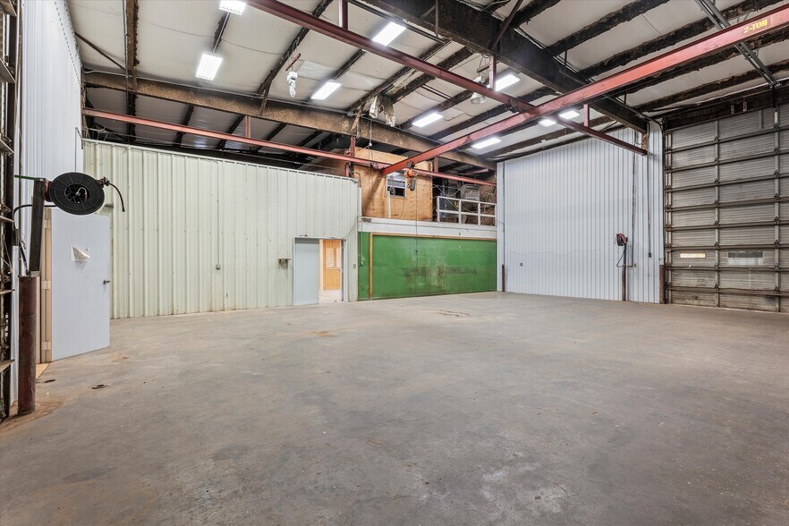 More Photos Of 2305 N State Highway 208, Colorado City Industrial For Sale
