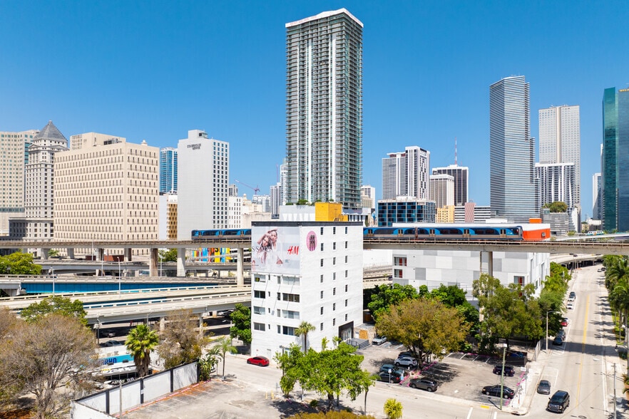 More Photos Of 111 SW 3rd St, Miami Loft Creative Space For Lease