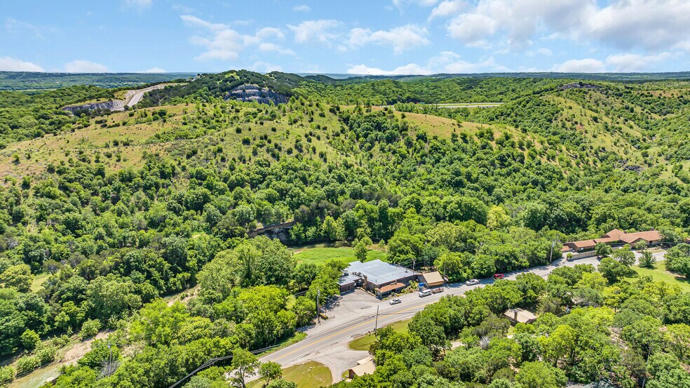 More Photos Of 4565 US-77 Hwy, Davis Specialty For Sale