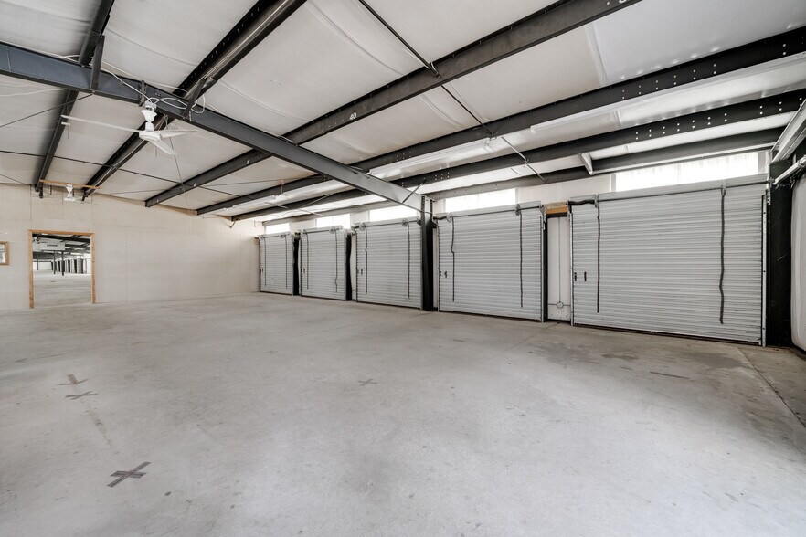 More Photos Of 1400 Highway 65 N, Damascus Warehouse For Sale