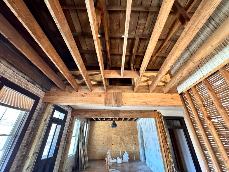 More Photos Of 2720 Cleveland St, Elloree Storefront Retail Residential For Sale