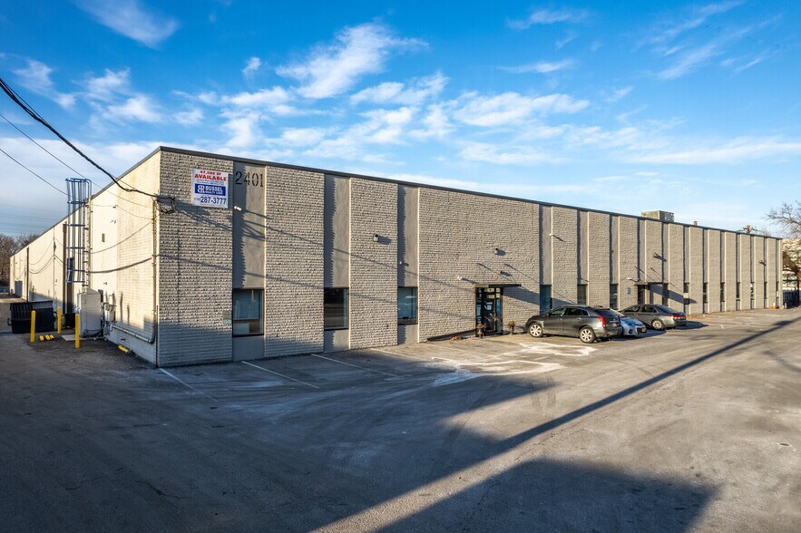 More Photos Of 2401 E Linden Ave, Linden Warehouse For Lease