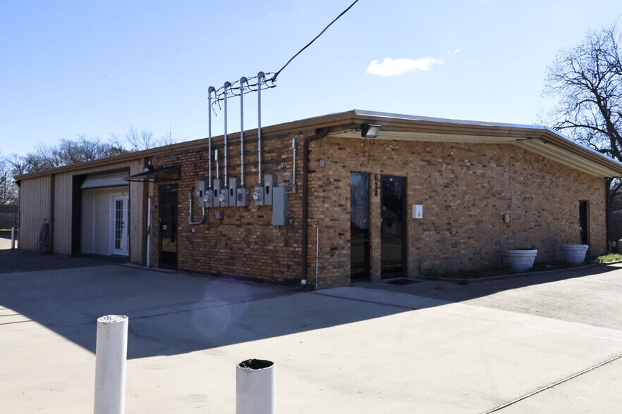Primary Photo Of 624 S Bryan Belt Line Rd, Mesquite Flex For Lease