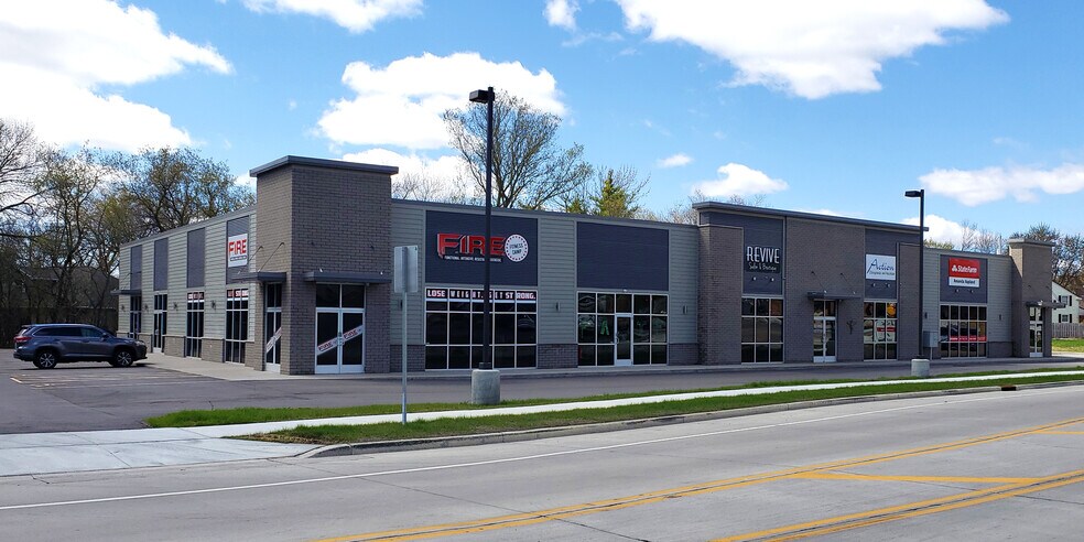Primary Photo Of 111 Plank Rd, Kaukauna General Retail For Lease