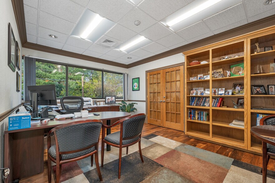 More Photos Of 231 Sutton St, North Andover Medical For Sale