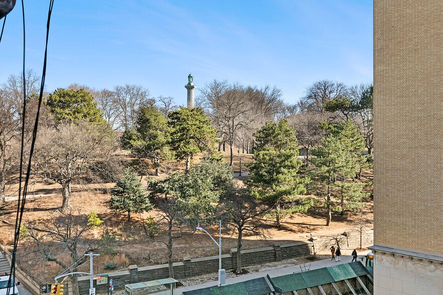 More Photos Of 10 Fort Greene Pl, Brooklyn Apartments For Sale
