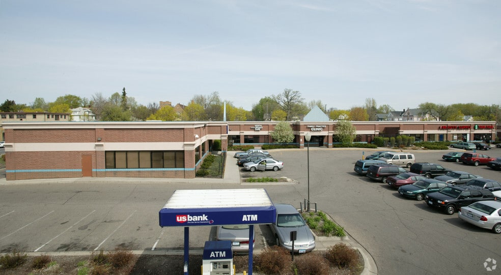 More Photos Of 1010-1030 W Broadway Ave, Minneapolis General Retail For Lease