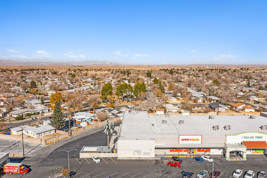 More Photos Of 1101-1111 W Avenue I, Lancaster Unknown For Lease