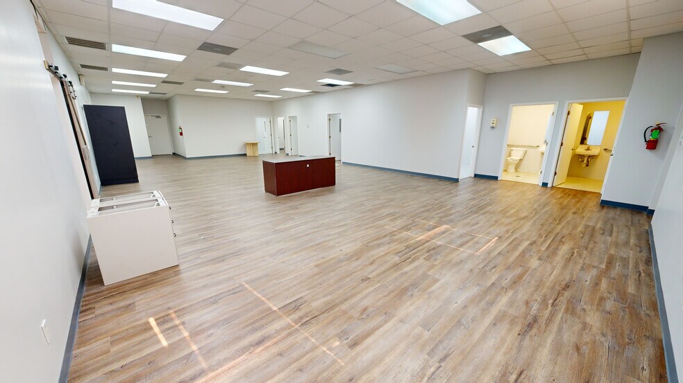 More Photos Of 635 Petro Point Dr, Lake Charles Office For Sale
