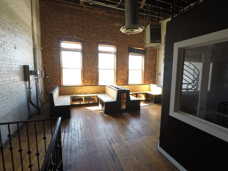 More Photos Of 251 Trinity Ave SW, Atlanta General Retail For Sale