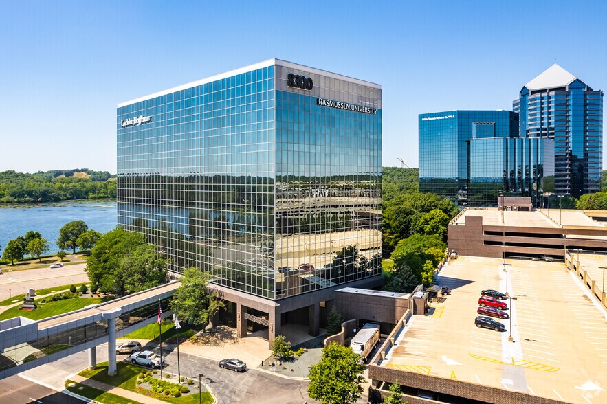 More Photos Of 8000-8500 Normandale Lake Blvd, Bloomington Unknown For Lease